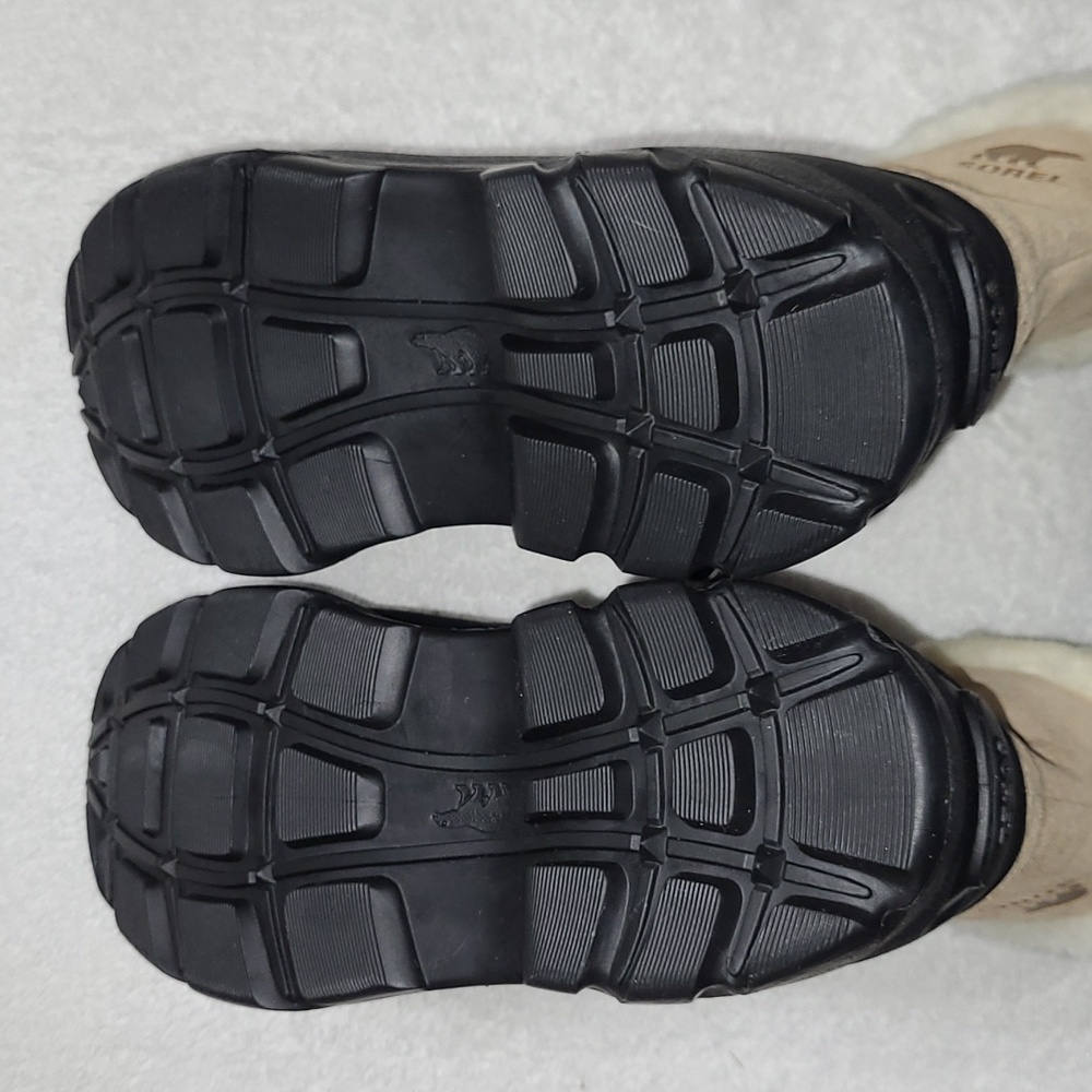 Sorel Snow Angel Lace-Up Waterproof Boots Size 8 and 7 - Picture 7 of 9